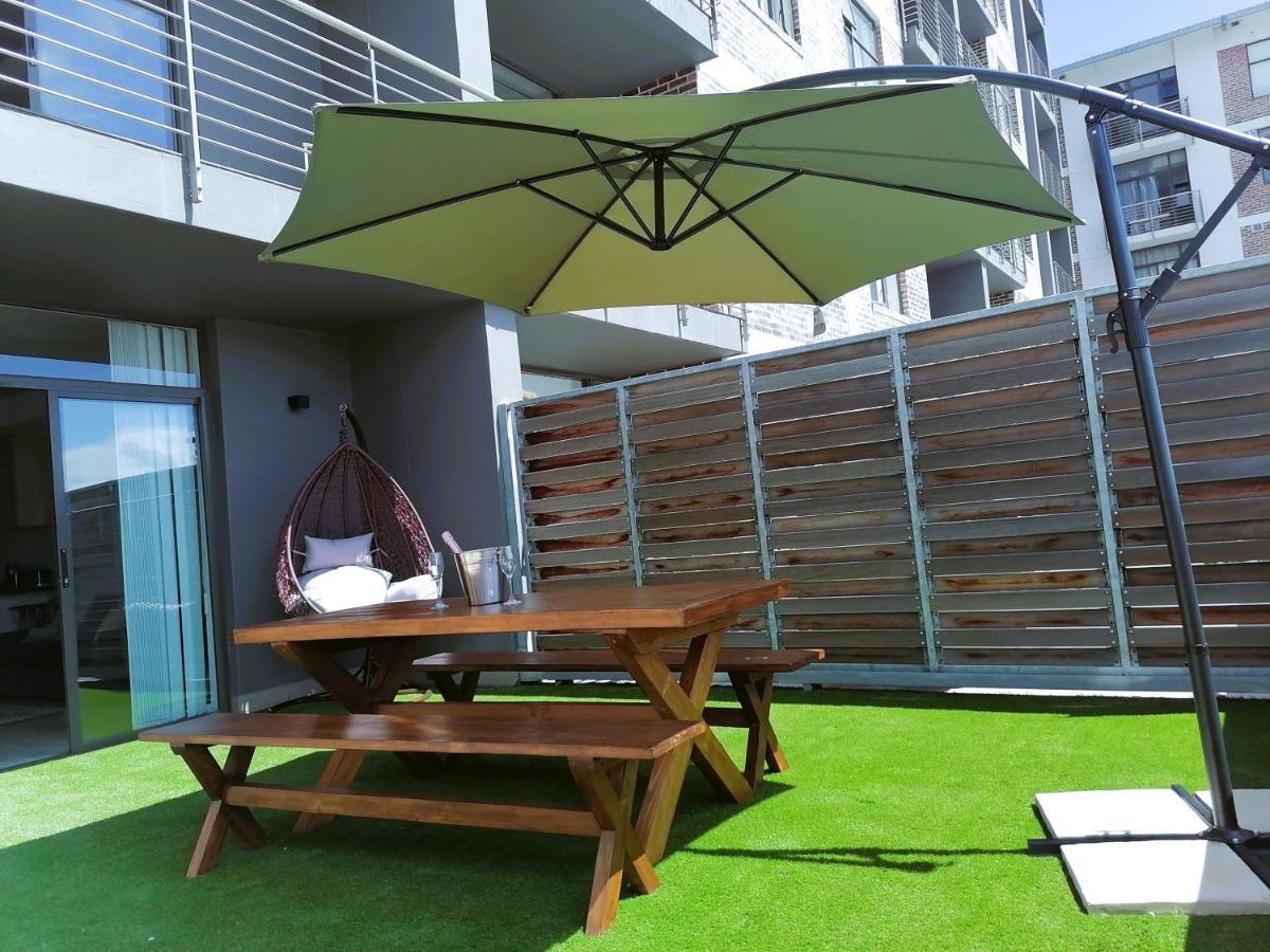 Chic, Central, Family & Group Stay - Stylish 2 Ensuite Bedroom Apartment With Spacious Balcony Кейптаун Екстер'єр фото